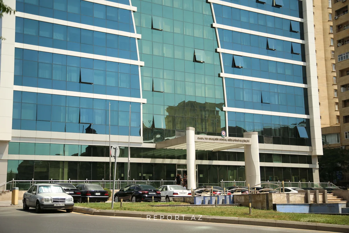 Məhkəmə rüşvətlə həbs edilən TSEK sədri barədə qərar verdi