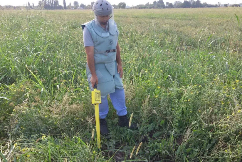 ANAMA 4 partlayış yerinə baxış keçirib, partlamış hərbi sursatın qalıqları aşkarlanıb