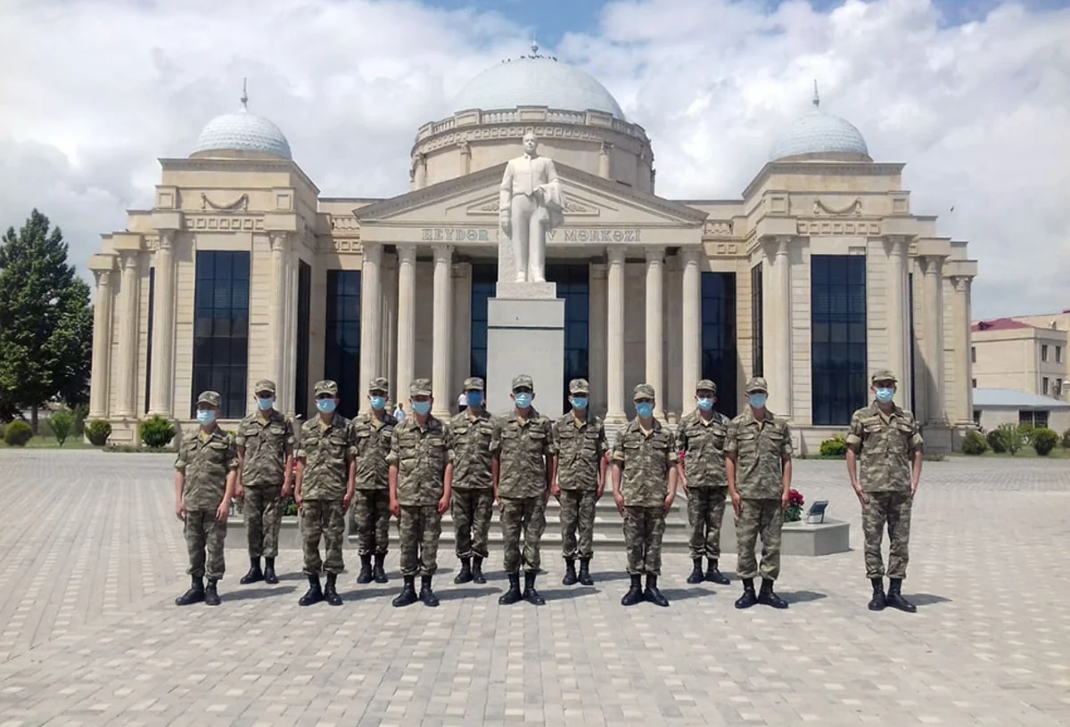 В Азербайджанской армии прошли мероприятия по случаю Дня Республики
