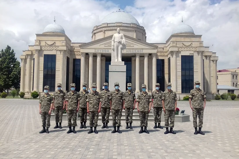 В Азербайджанской армии прошли мероприятия по случаю Дня Республики