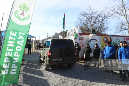 Total of 30 vehicles of peacekeepers move freely through Khankandi-Lachin road