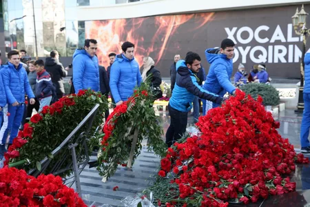 Azərbaycan ağır atletika yığmasının üzvləri Xocalı soyqırımı qurbanlarını yad edib