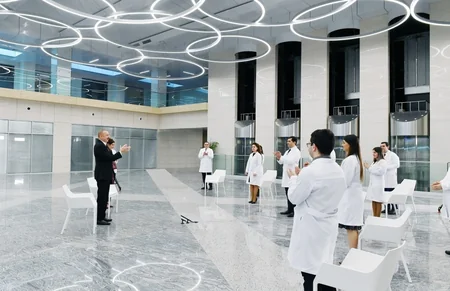 İlham Əliyev “Yeni klinika” tibb müəssisəsinin açılışında iştirak edib - YENİLƏNİB-2