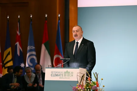 İlham Əliyev Berlində XV Petersberq İqlim Dialoqunun Yüksək Səviyyəli Seqmentində çıxış edib - YENİLƏNİB-5