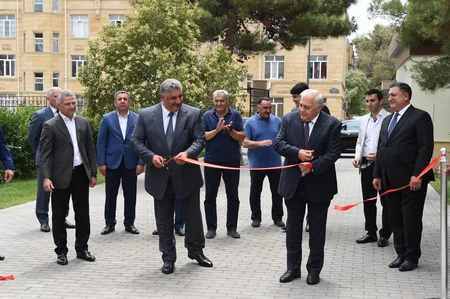 Bakıda yeni tennis kortunun açılışı olub