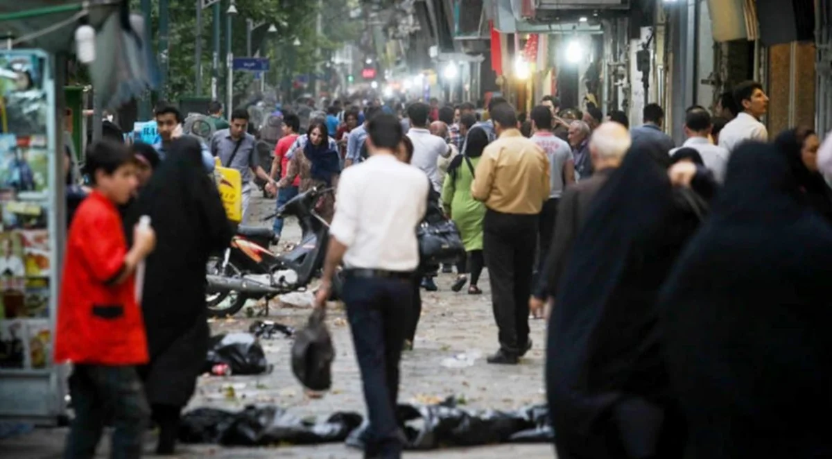 Zora düşən Tehran Respublikası - ŞƏRH