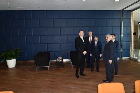 ​Azərbaycan Prezidenti SOCAR-ın yeni inzibati binasının açılışında iştirak edib - VİDEO