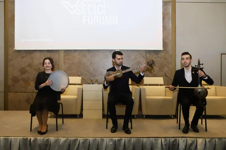 On səkkiz yaşı seçki günü tamam olacaq tələbələrlə görüş keçirilib