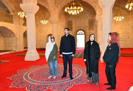 Şuşada Yuxarı Gövhər Ağa məscidi əsaslı yenidənqurma və bərpadan sonra açılıb