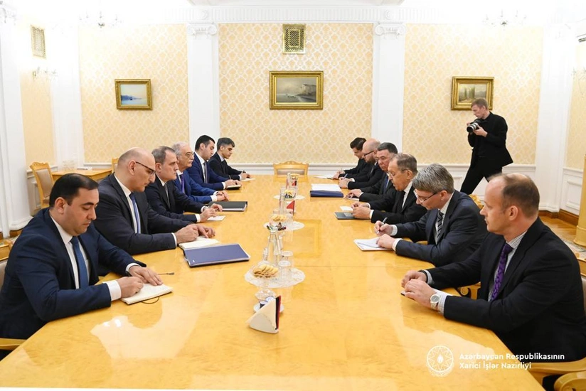 Azerbaijani, Russian FMs hold meeting in Moscow