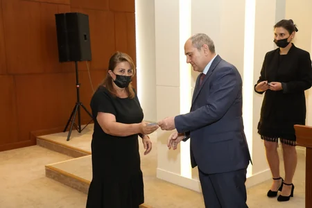 YAP-a birləşən siyasi partiyaların nümayəndələrinə üzvlük vəsiqələri təqdim olunub