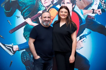 “CinemaPlus”da “Playboy əməliyyatçı” filminin azərbaycan dilində nümayişi keçirilib - VİDEO