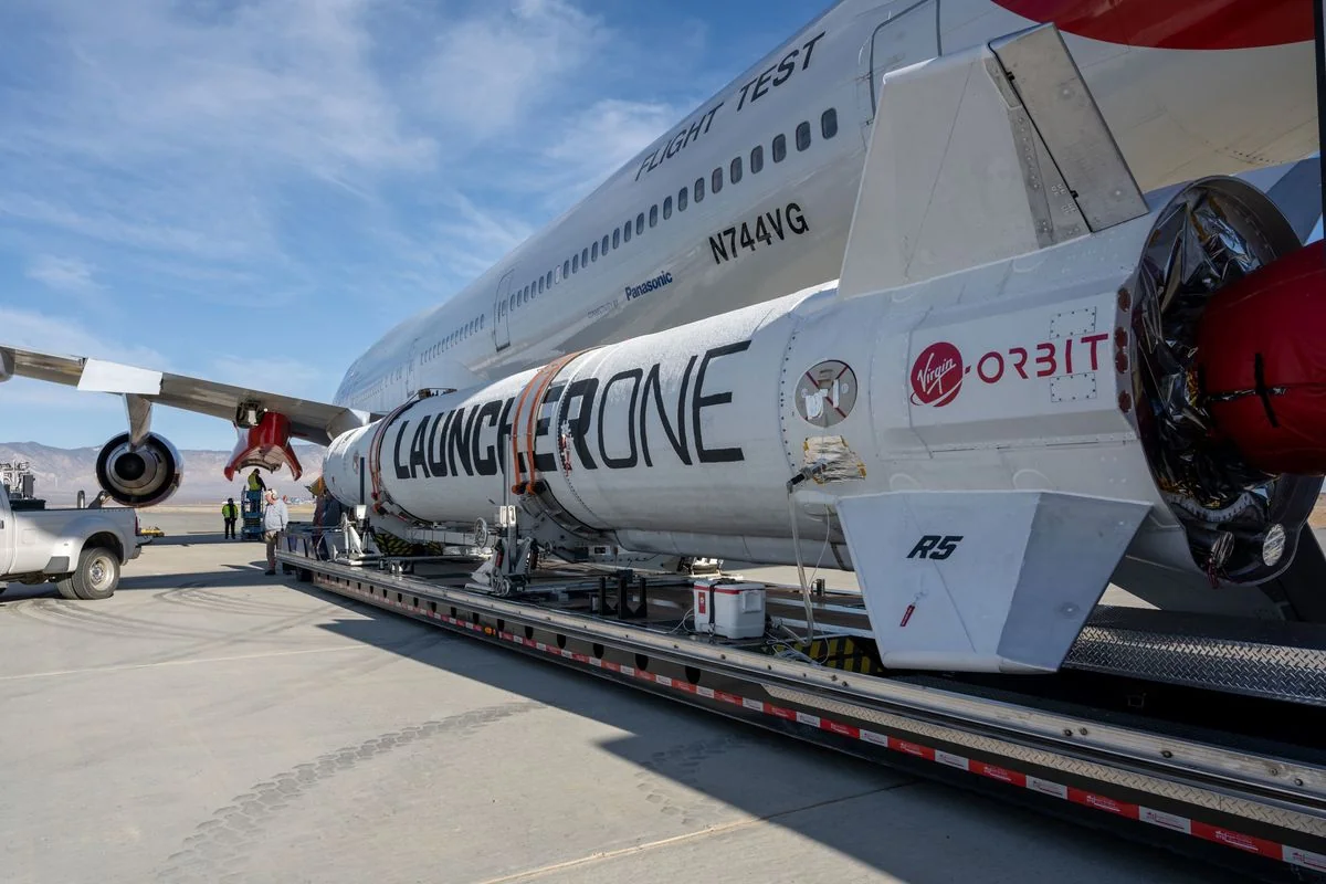 Virgin Orbit получила лицензию на запуск первого британского спутника