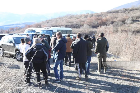 Xarici səyyahlar Azıx mağarasında olub