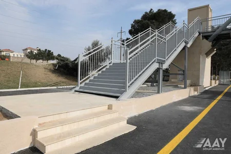 Azərbaycanda daha iki yerüstü piyada keçidi istifadəyə verilib