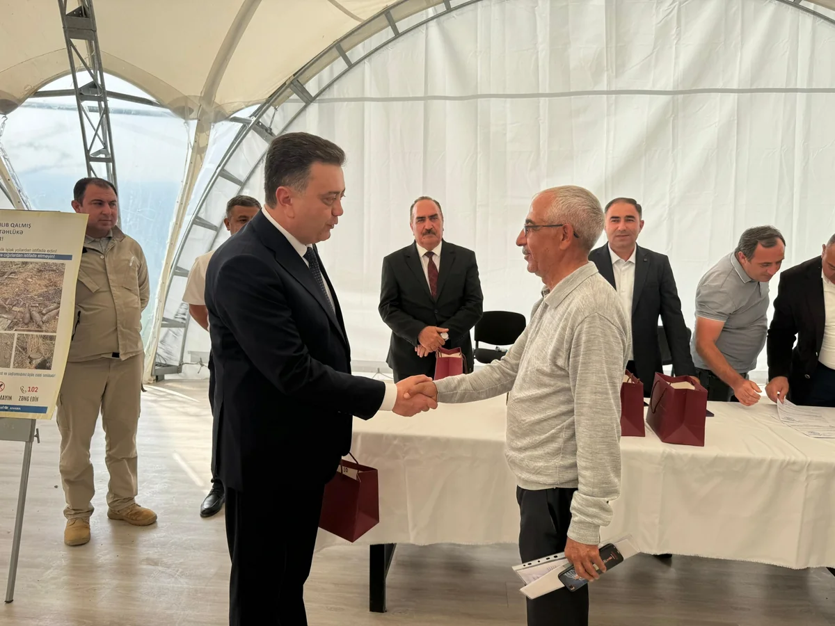 Növbəti köç karvanı Laçına çatıb, açarlar təqdim olunub - YENİLƏNİB-2