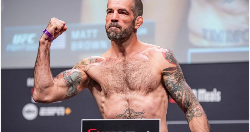 Amerikalı döyüşçü UFC-dən uzaqlaşdırılıb
