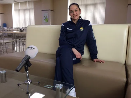 Valeriya Məmmədova: Karyeramı ailəmə qurban verdim - MÜSAHİBƏ