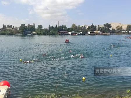 Mingəçevirdə “Kürü keçək?! açıq suda üzmə yarışı keçirilib