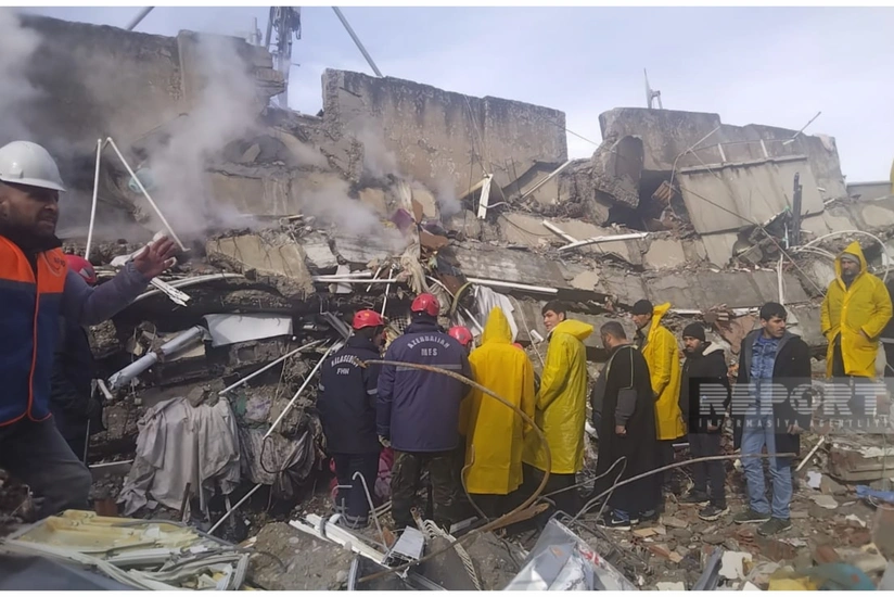 Azerbaijani rescuers continue searching for those trapped under rubble in Turkiye