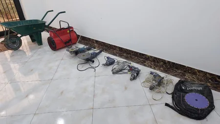 Tikilməkdə olan yeni məktəb binasından oğurluq edən Biləsuvar sakinləri saxlanılıb