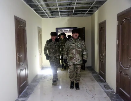 Zakir Hasanov inspects military facilities under construction and major repair