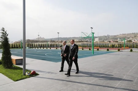 Prezident İlham Əliyev Bakıda yeni istifadəyə verilən idman və istirahət parkında yaradılan şəraitlə tanış olub - YENİLƏNİB