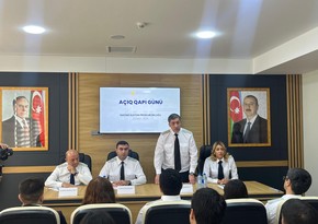 Nəsimi rayon prokurorluğunda “Açıq qapı” günü keçirilib, Qarabağ Universitetinin tələbələri iştirak edib