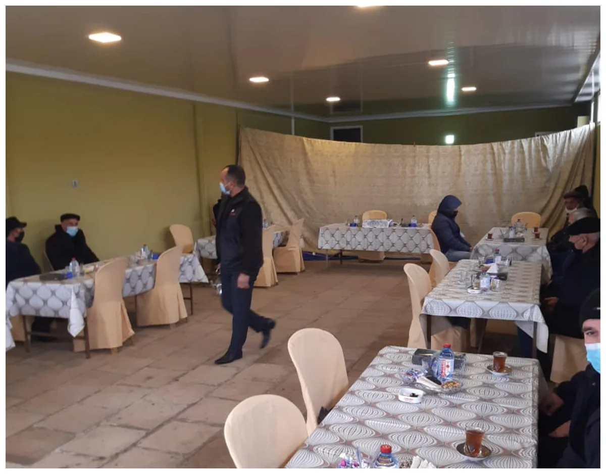 Biləsuvarda yas mərasimi təşkil edən şəxs cərimələndi