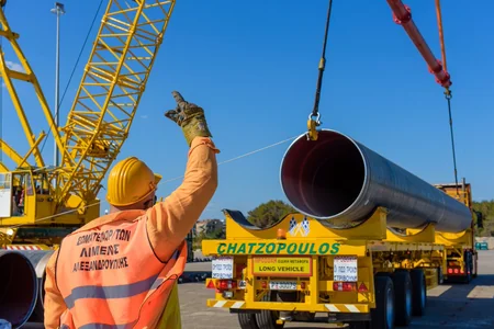 TAP üçün Yunanıstana 700-dən çox boru gətirilib