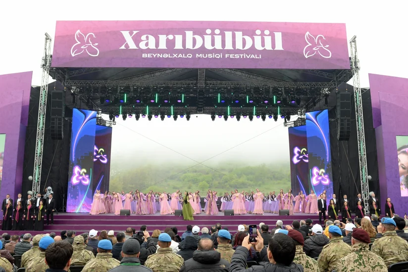 Şuşada “Xarıbülbül” Beynəlxalq Musiqi Festivalının qala-konserti olub