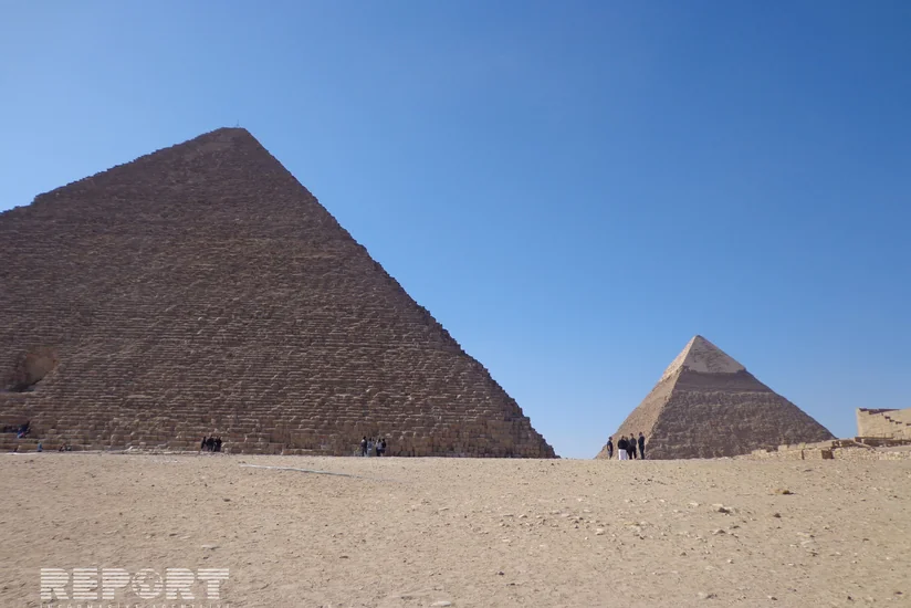 İŞİD silahlıları Misir piramidalarını partlatmaqla təhdid edib - VİDEO