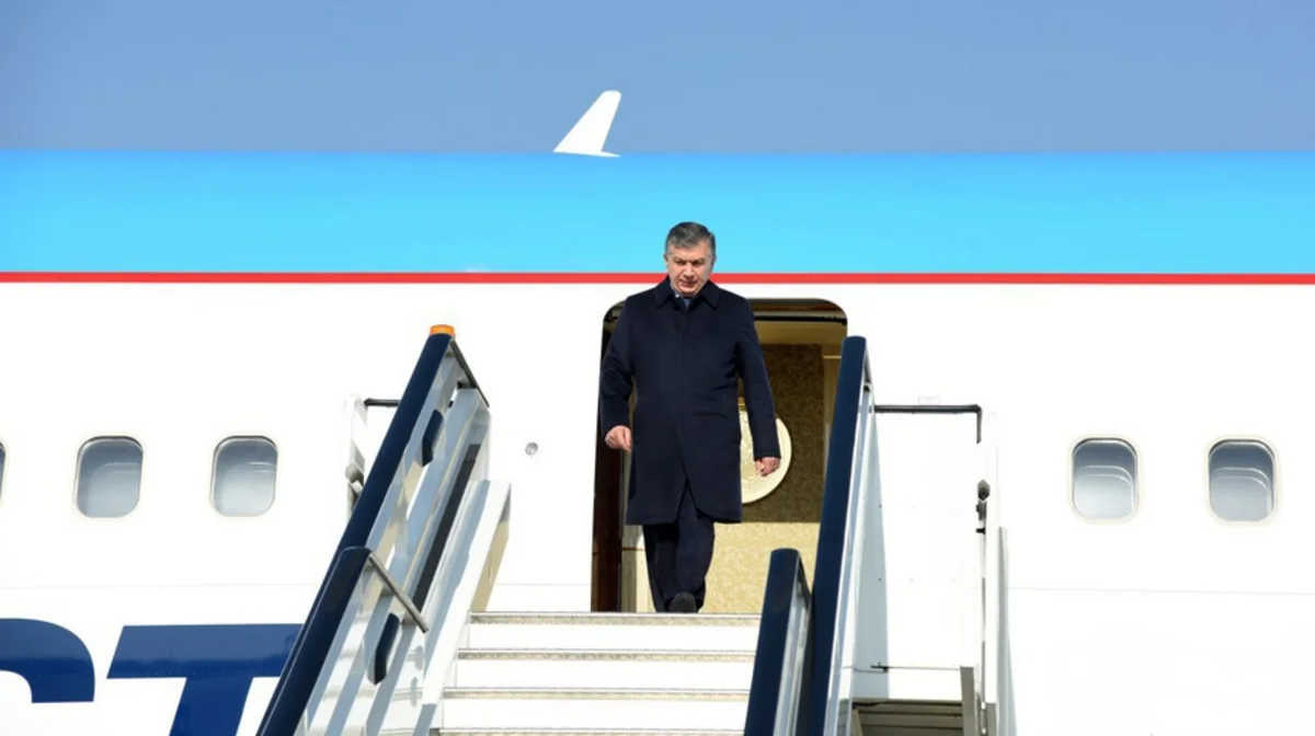 Uzbek president arrives with first visit to Tajikistan