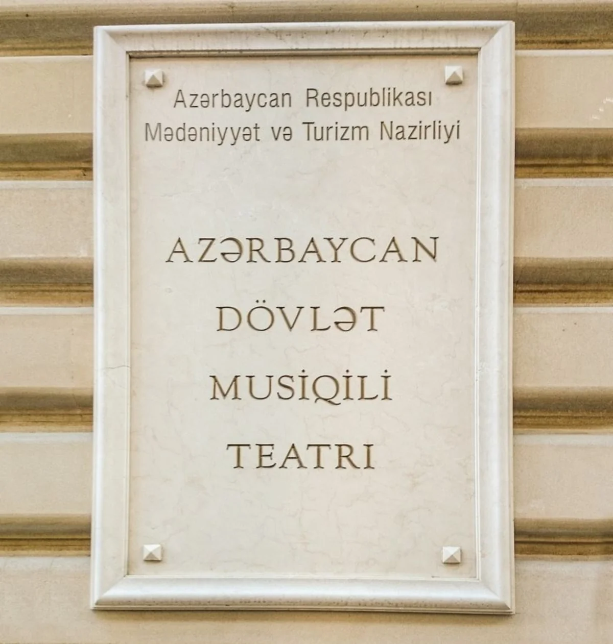 Musiqili Teatrın dekabr ayına olan repertuarı açıqlanıb