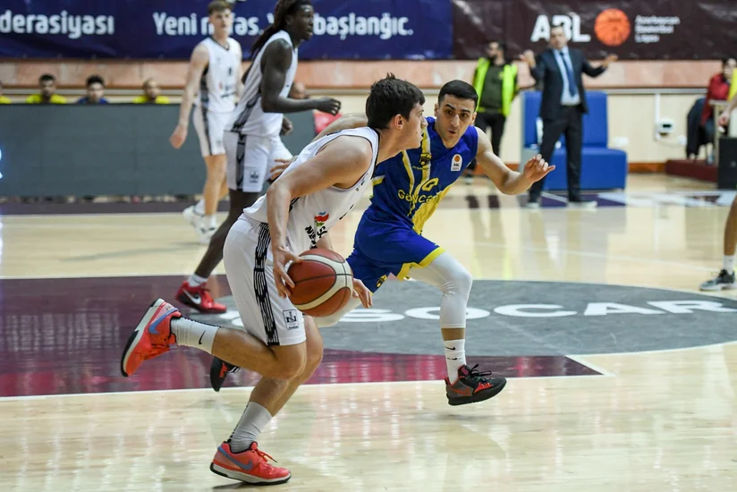 Neftçi Azərbaycan çempionatında 11-ci qələbəsini qazanıb  