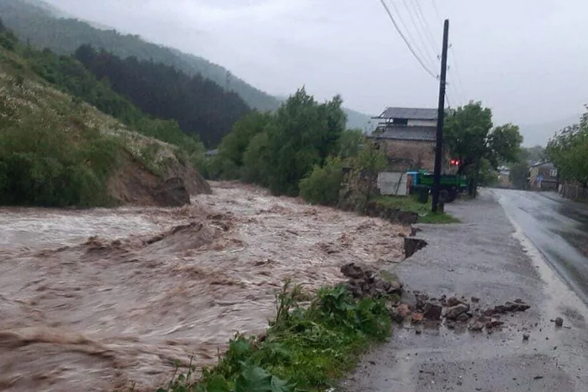 Ermənistanda daşqınlar nəticəsində ölənlərin sayı 4 nəfərə çatıb