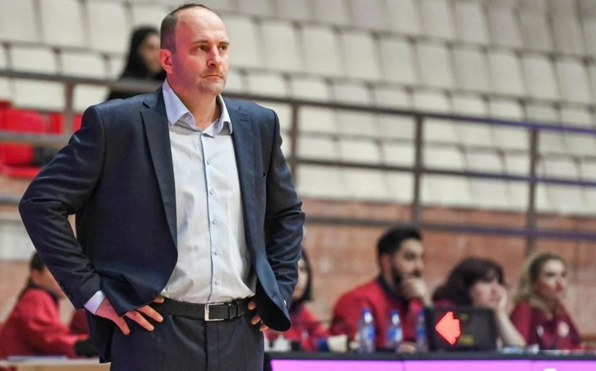 Lənkəranın baş məşqçisi pley-ində Gəncəyə uduzduqları oyunu dəyərləndirib