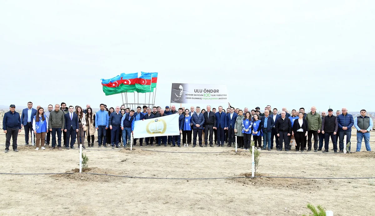 Ali Məhkəmə Heydər Əliyevin 100 illik yubileyi münasibətilə ağacəkmə aksiyası keçirib