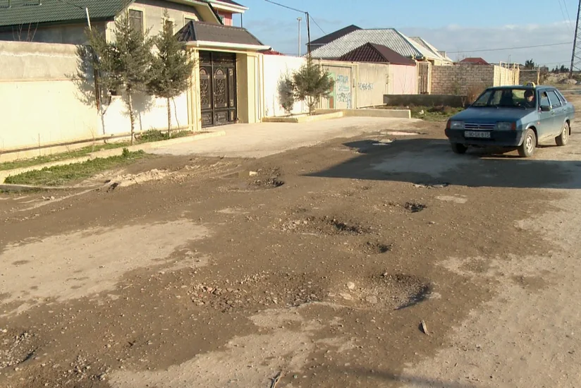 Astarada yol problemi: “Uşaqlar daim palçıq içində olur”