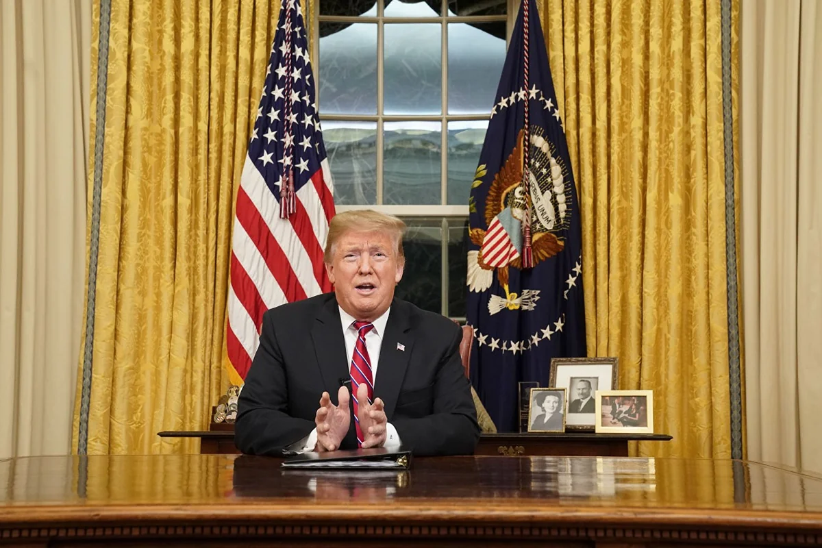 Трамп выступил со специальным обращением к американцам - ВИДЕО