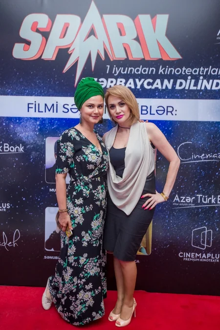 В кинотеатре CinemaPlus Ganjlik Mall прошла презентация Спарка - ВИДЕО