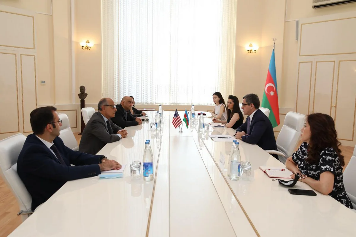 AZPROMO, USAiD və USACC arasında əməkdaşlıq memorandumu imzalanıb