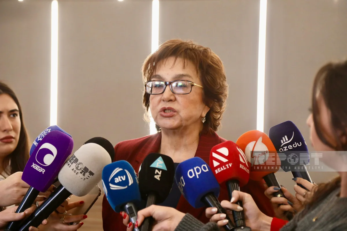 DİM sədri: İmtahanda abituriyentlərə verilən suallar tədris proqramından kənar olmur