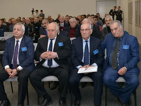 AFFA rəhbərliyi veteranlarla görüşdü