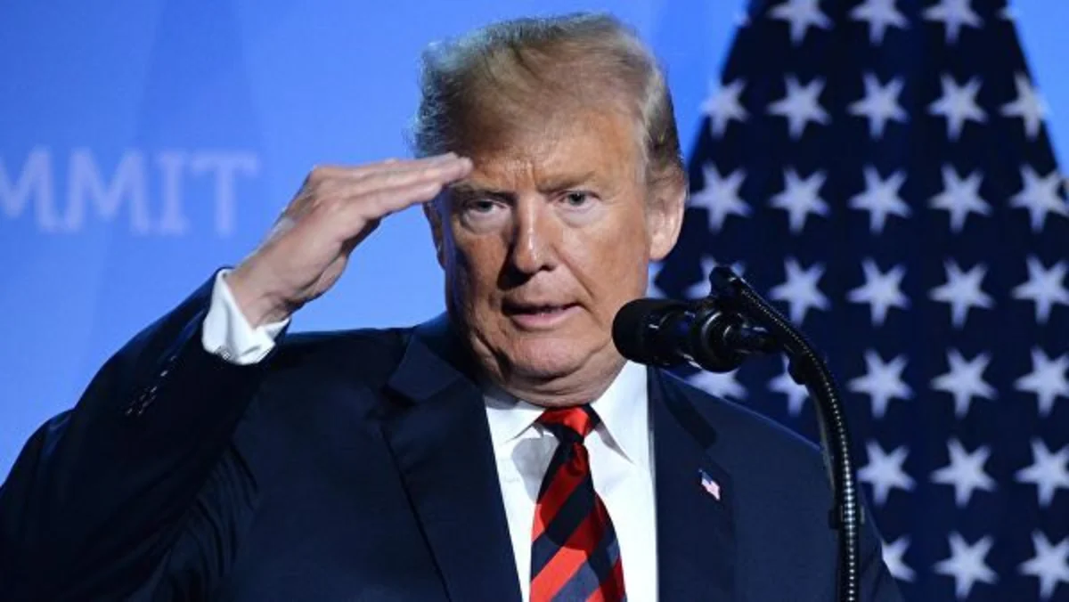 Donald Tramp Çin mallarına idxal rüsumlarını artırmağı tapşırıb