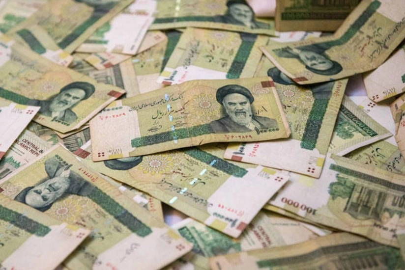 İranda tümən milli valyuta oldu