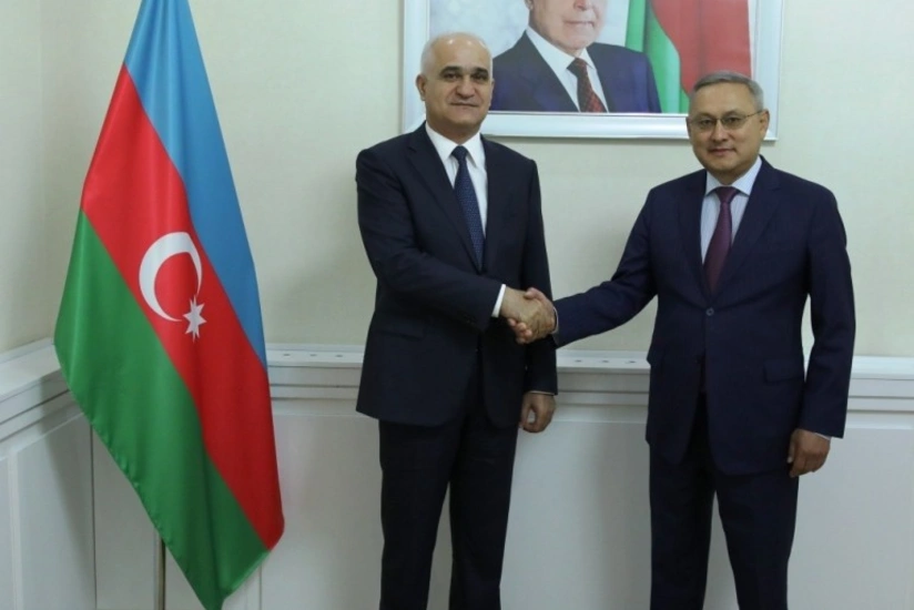 Qazaxıstanın Azərbaycandakı səfiri İqtisadiyyat Nazirliyində olub