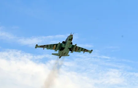Air Force aircraft conducts scheduled live firing flights - VIDEO