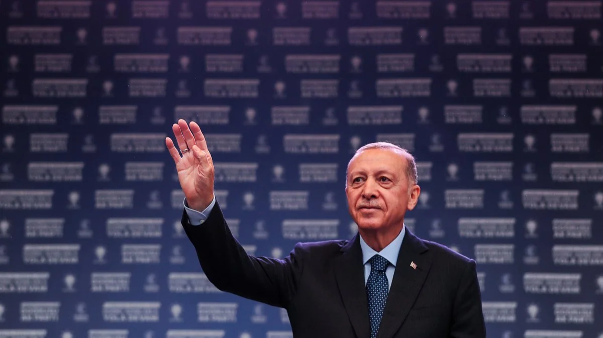 KİV: Türkiyənin hakim partiyasının İcraiyyə Komitəsi yenilənəcək
