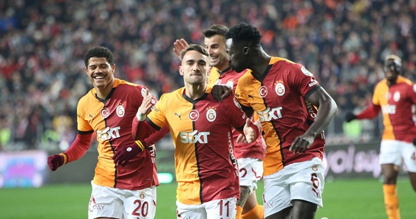 Türkiyə Superliqasında Qalatasaray turu itkisiz başa vurub